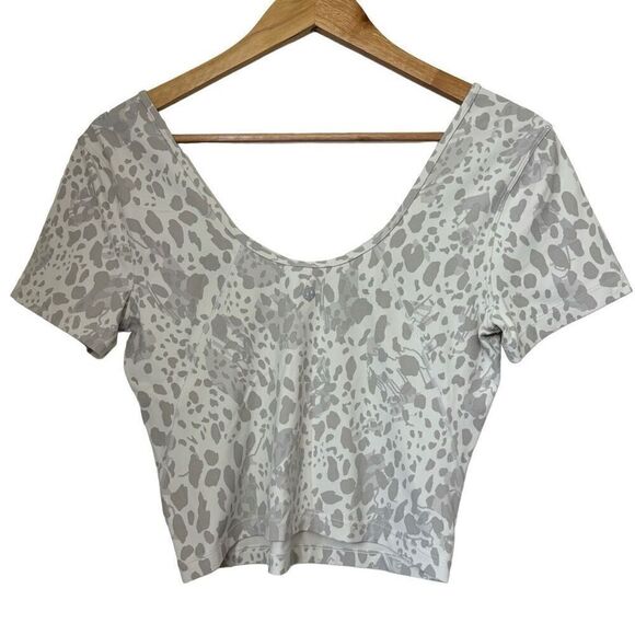 Lululemon Align Tee *Nulu Slim Fit Cropped leopard size 2 - Picture 5 of 10